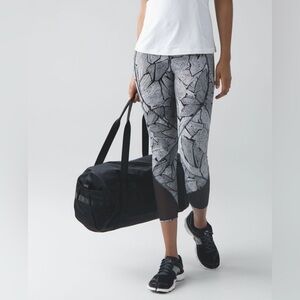 Lululemon Goal Crusher 7/8 Tight Dottie Tribe White Black/Black Size 4